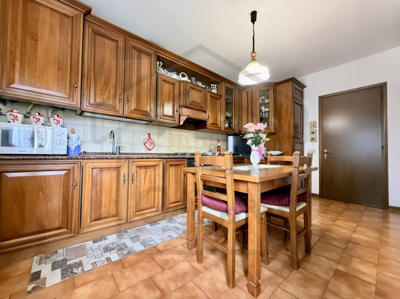 Immagine 8 di Appartamento in vendita  in Via Marcello Benedetto a Abano Terme