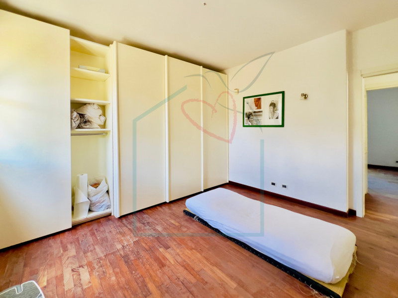 Immagine 15 di Villetta a schiera in vendita  in via mulino del piano a Castelnuovo Magra