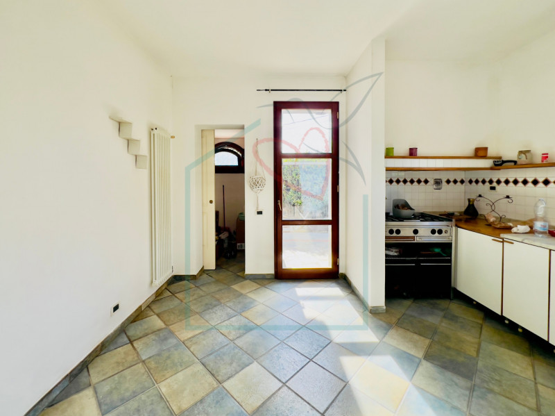 Immagine 18 di Villetta a schiera in vendita  in via mulino del piano a Castelnuovo Magra