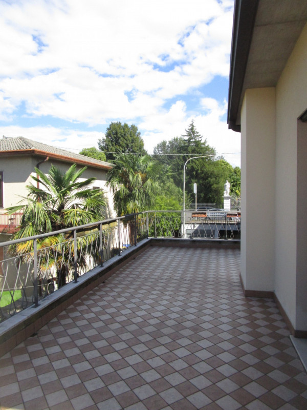 Immagine 9 di Ufficio in affitto  a Stra