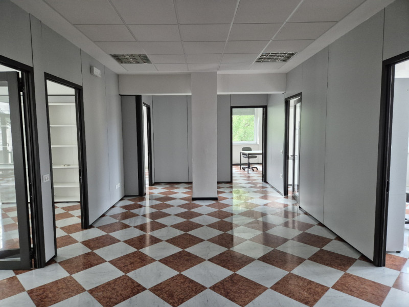 Immagine 7 di Ufficio in affitto  in Piazza Vittoria a Bolzano