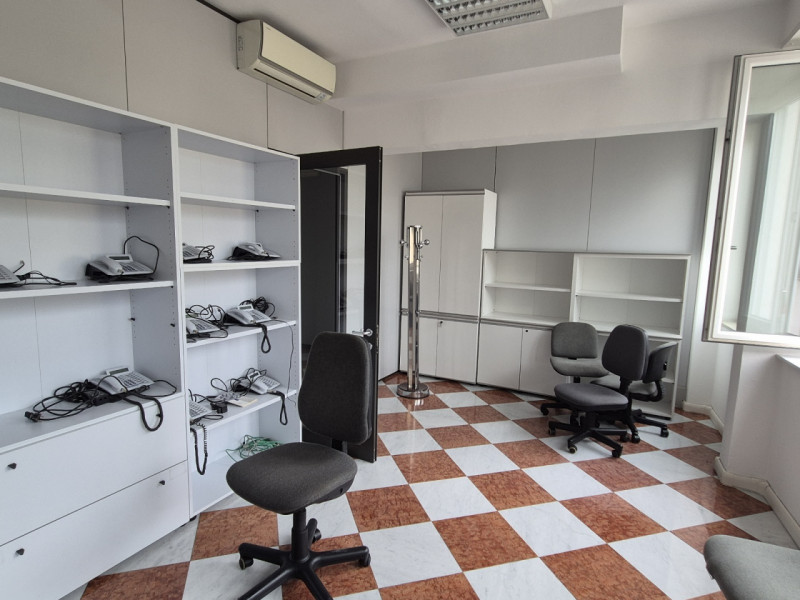 Immagine 9 di Ufficio in affitto  in Piazza Vittoria a Bolzano