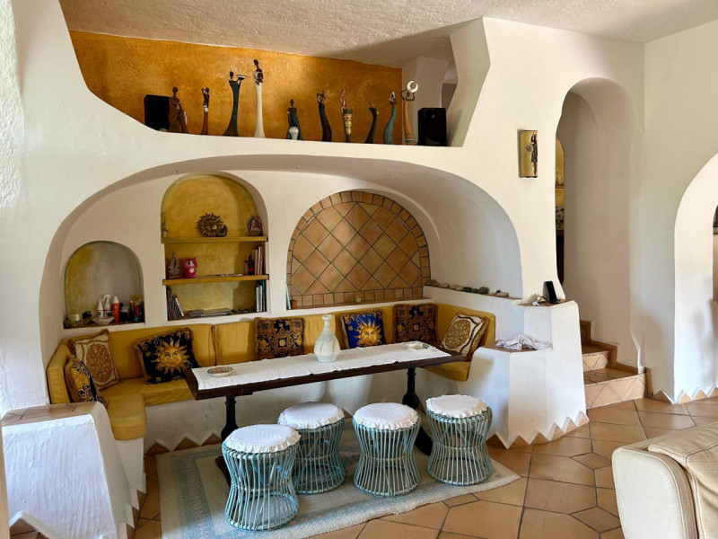 Immagine 8 di Villa in vendita  in via del timone a Arzachena