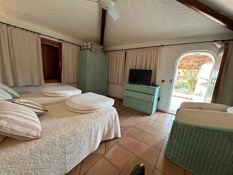 Immagine 9 di Villa in vendita  in via del timone a Arzachena