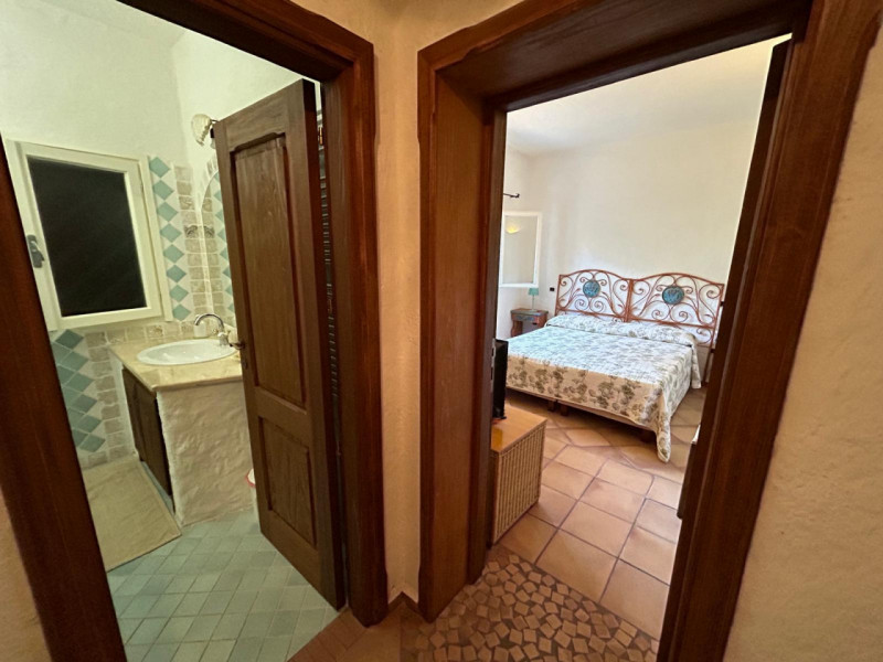 Immagine 10 di Villa in vendita  in via del timone a Arzachena