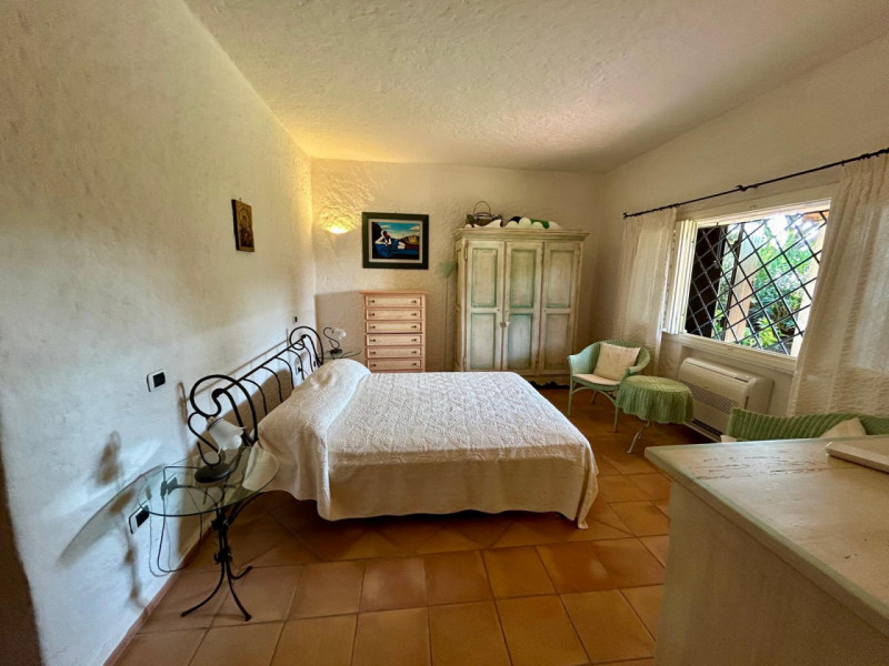 Immagine 14 di Villa in vendita  in via del timone a Arzachena