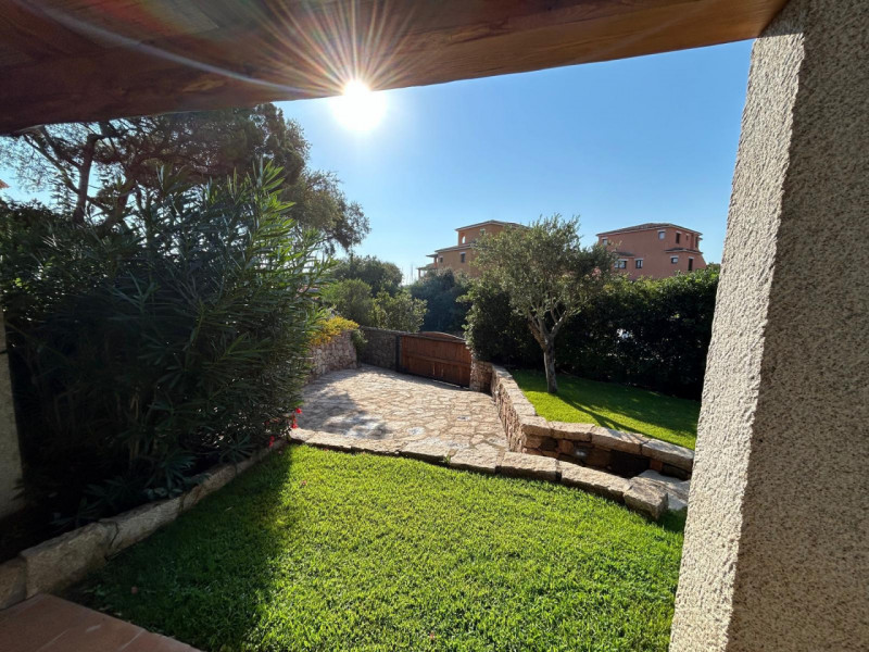 Immagine 22 di Villa in vendita  in via del timone a Arzachena