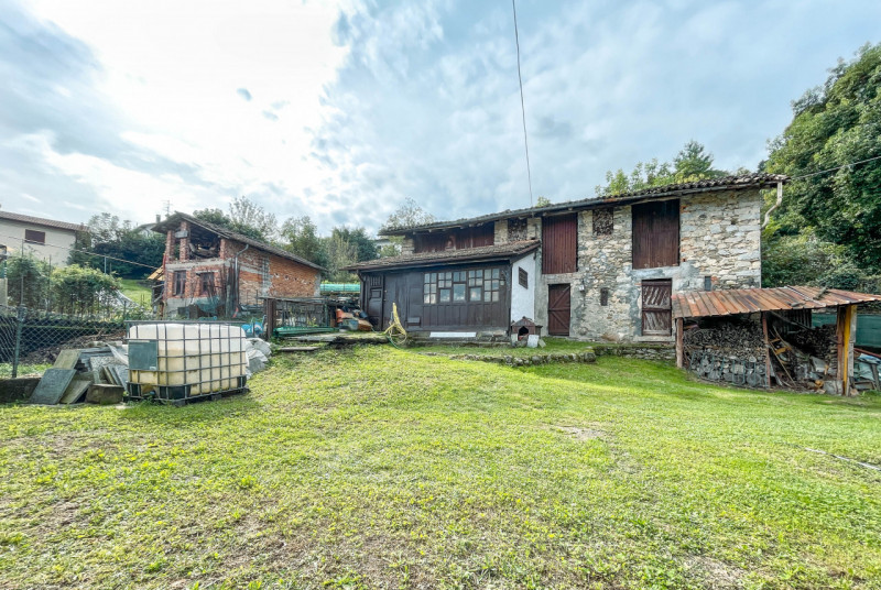 Immagine 19 di Villa in vendita  in Via due riviere, 70 a Baveno