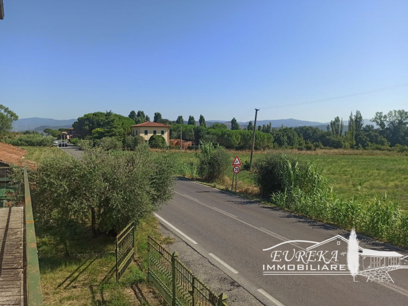 Immagine 21 di Casa indipendente in vendita  in via roma 152 a Castiglione Del Lago