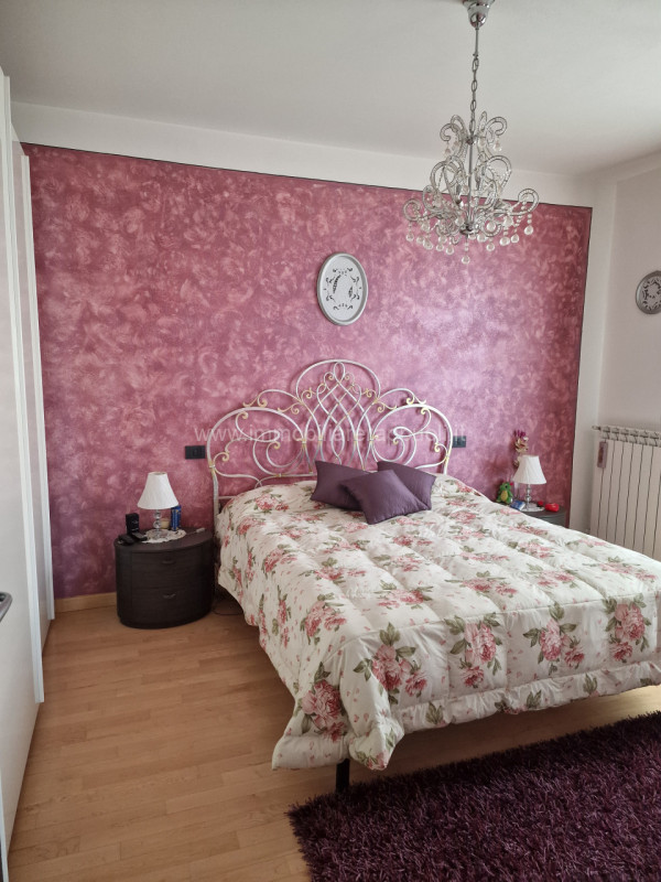 Immagine 7 di Appartamento in vendita  a Sinalunga