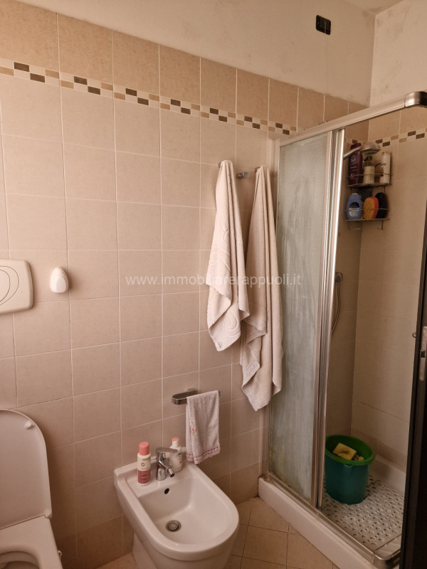 Immagine 9 di Appartamento in vendita  a Sinalunga