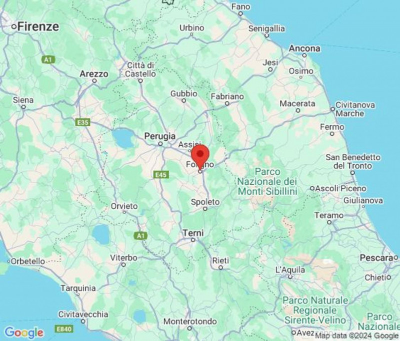 Immagine 13 di Cantina in vendita  in Via Antonio Gramsci, N. 50 a Foligno