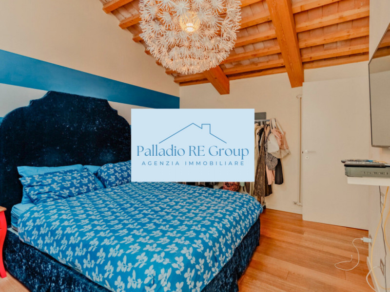 Immagine 7 di Attico in vendita  a Vicenza