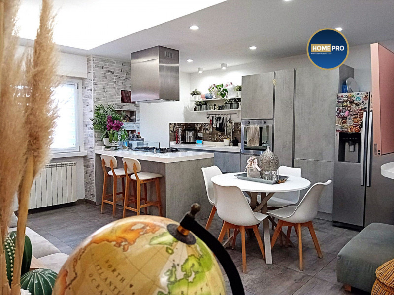 Immagine 2 di Appartamento in vendita  in Via Rosolina a Tivoli