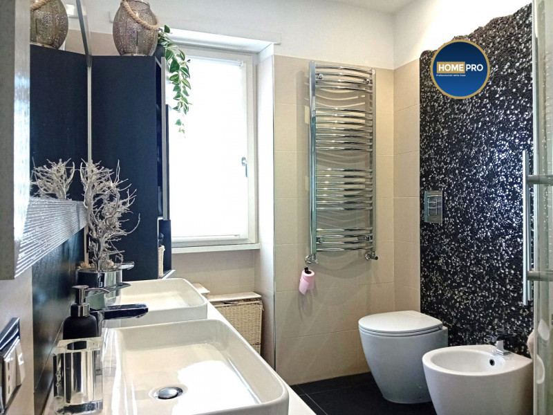 Immagine 17 di Appartamento in vendita  in Via Rosolina a Tivoli