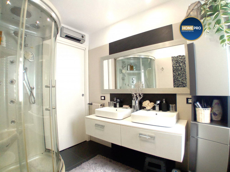 Immagine 18 di Appartamento in vendita  in Via Rosolina a Tivoli