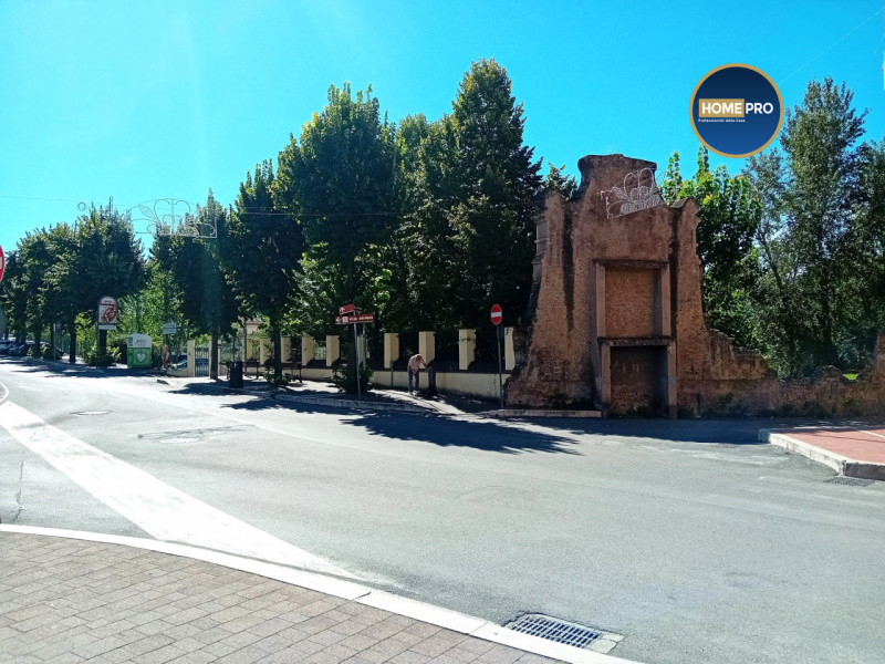 Immagine 31 di Appartamento in vendita  in Via Rosolina a Tivoli