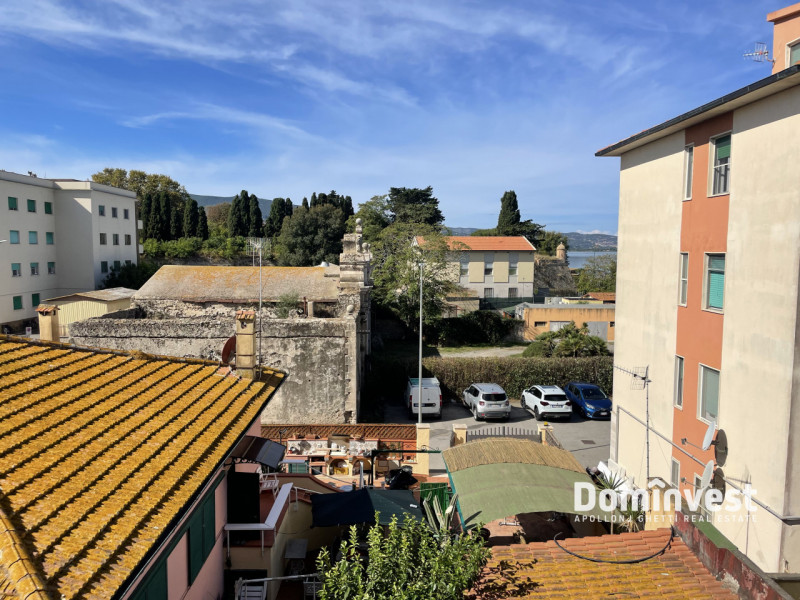 Immagine 4 di Appartamento in vendita  in via  vittorio alfieri a Orbetello