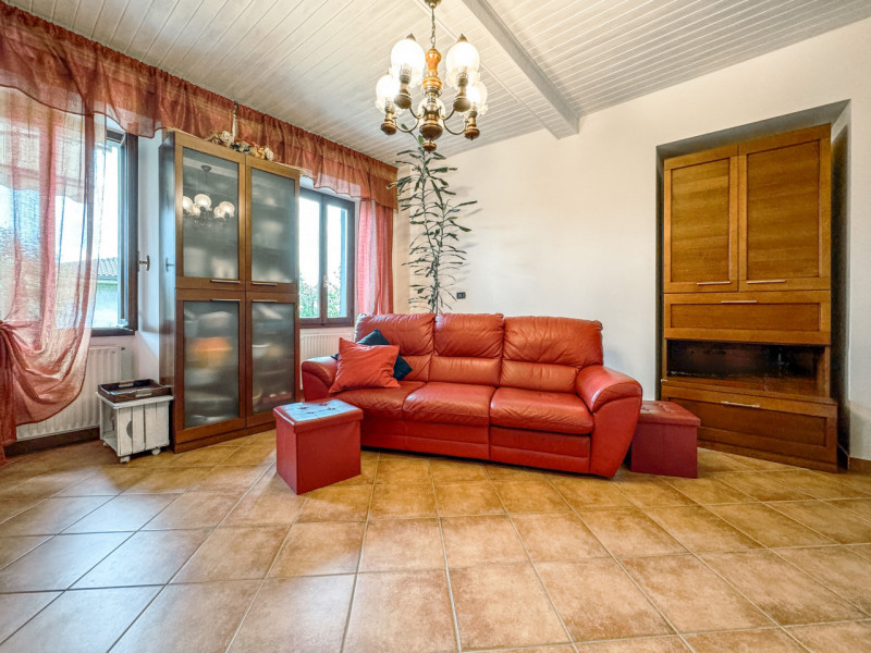 Immagine 5 di Villetta a schiera in vendita  in via frera 2 a Bolzano Novarese