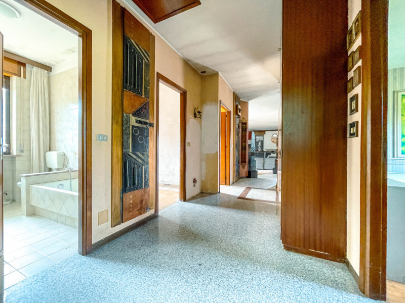 Immagine 8 di Casa indipendente in vendita  in VIA CASALE 17 a Bolzano Novarese