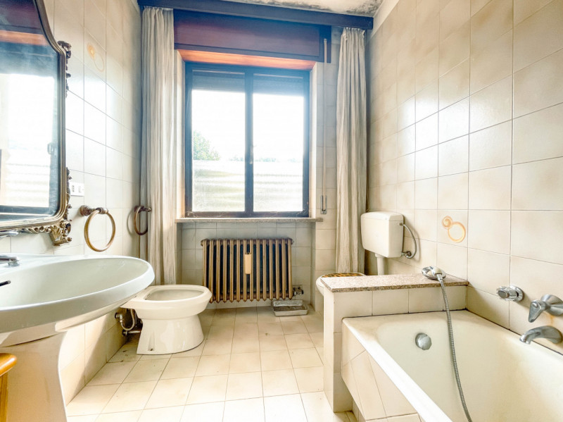 Immagine 20 di Casa indipendente in vendita  in VIA CASALE 17 a Bolzano Novarese