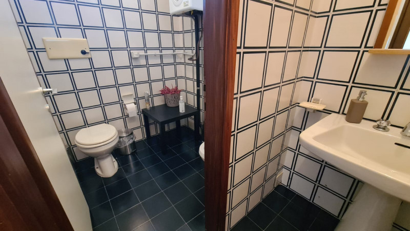 Immagine 10 di Ufficio in vendita  in Via Borgo Treviso  152 a Castelfranco Veneto