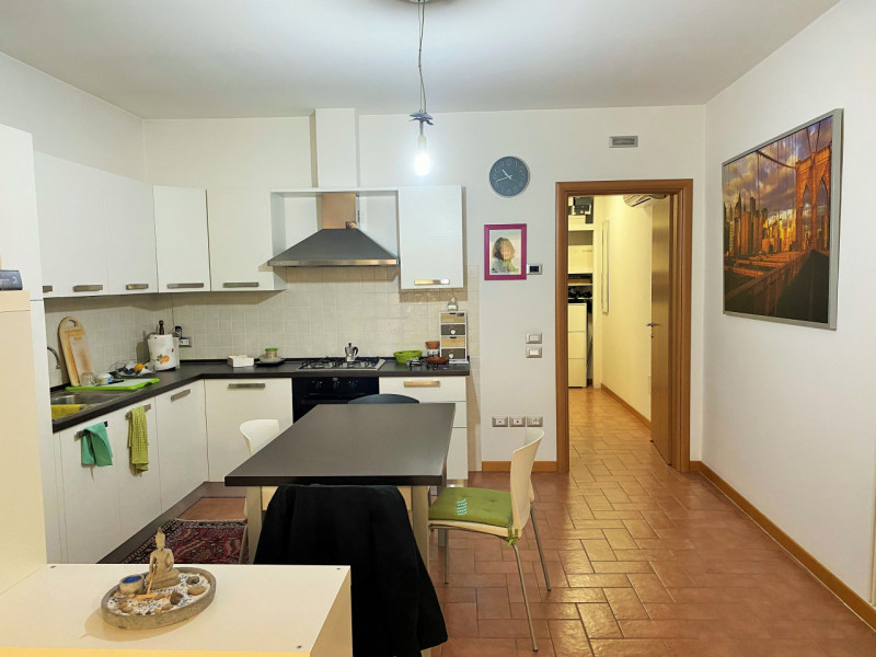 Immagine 12 di Palazzo in vendita  in via Castellana a Resana