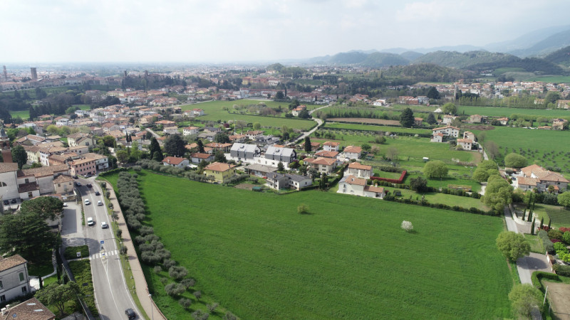 Immagine 4 di Casa indipendente in vendita  in Riviera san vito a Bassano Del Grappa