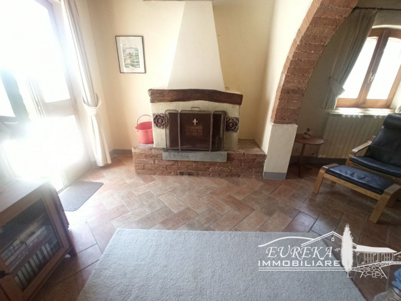 Immagine 10 di Villetta a schiera in vendita  in GIOIELLA a Castiglione Del Lago