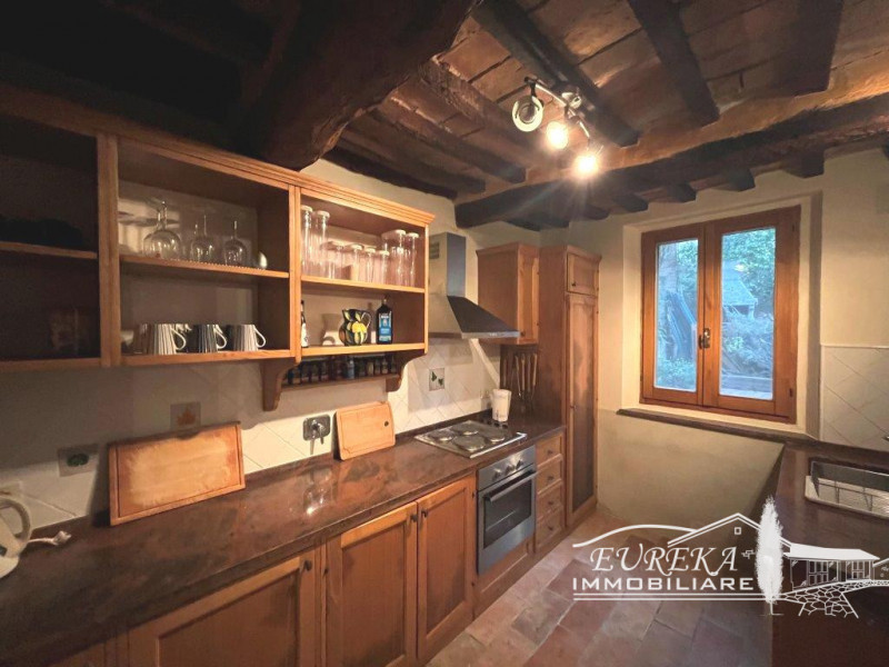 Immagine 12 di Villetta a schiera in vendita  in GIOIELLA a Castiglione Del Lago