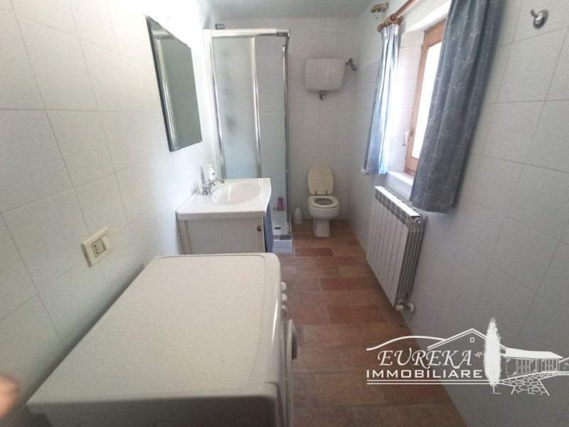 Immagine 17 di Villetta a schiera in vendita  in GIOIELLA a Castiglione Del Lago