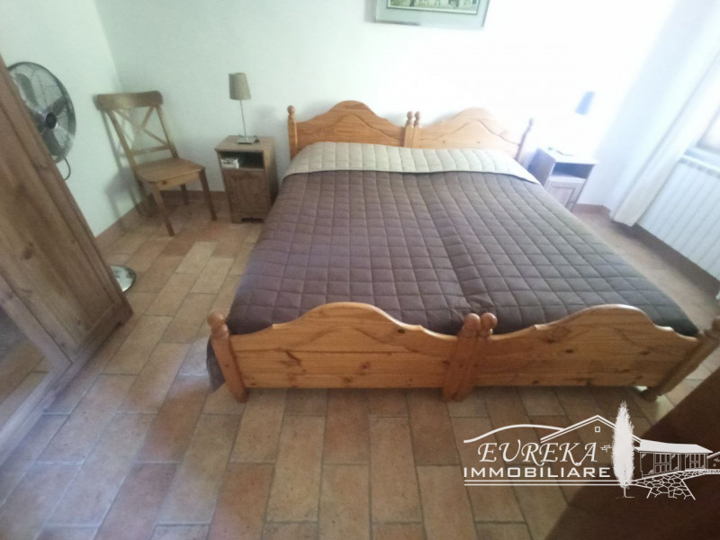 Immagine 31 di Villetta a schiera in vendita  in GIOIELLA a Castiglione Del Lago