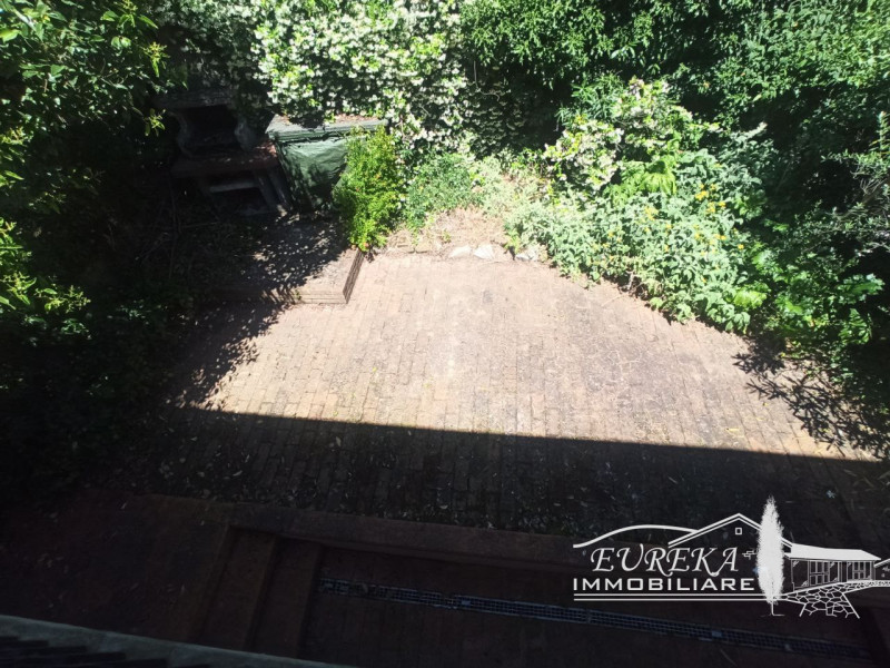 Immagine 39 di Villetta a schiera in vendita  in GIOIELLA a Castiglione Del Lago