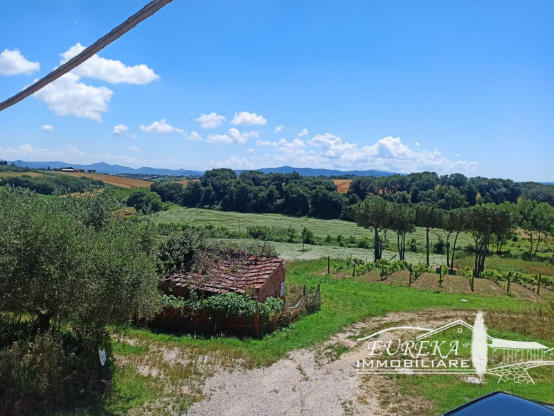 Immagine 44 di Villetta a schiera in vendita  in GIOIELLA a Castiglione Del Lago