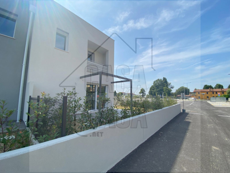 Immagine 9 di Casa trifamiliare in vendita  in Don Milani a Padova