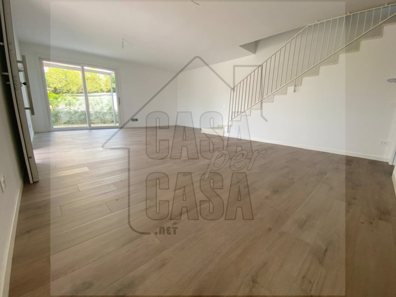 Immagine 25 di Casa trifamiliare in vendita  in Don Milani a Padova