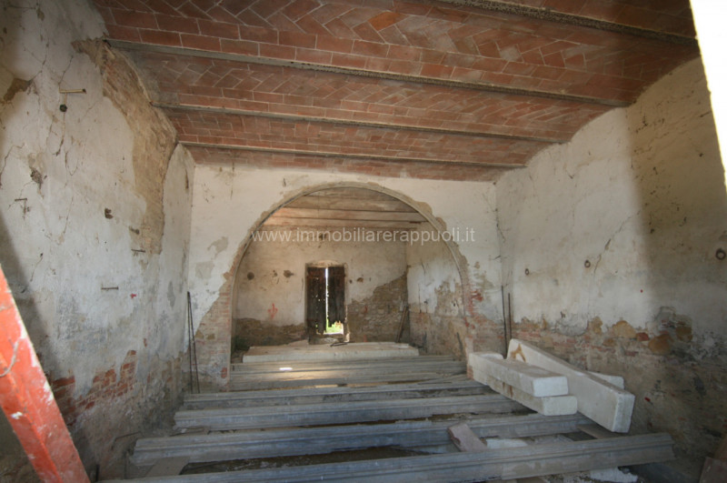 Immagine 16 di Rustico / casale in vendita  a Torrita Di Siena