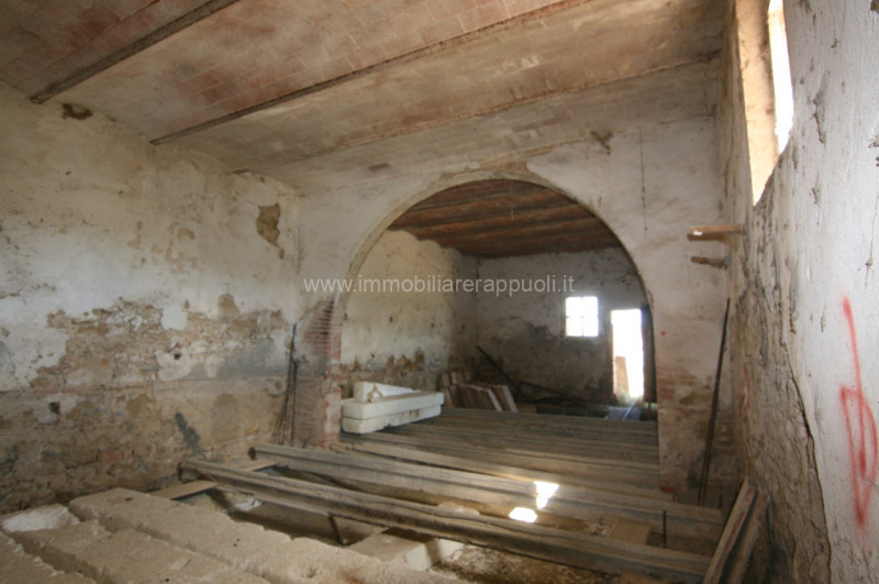 Immagine 17 di Rustico / casale in vendita  a Torrita Di Siena