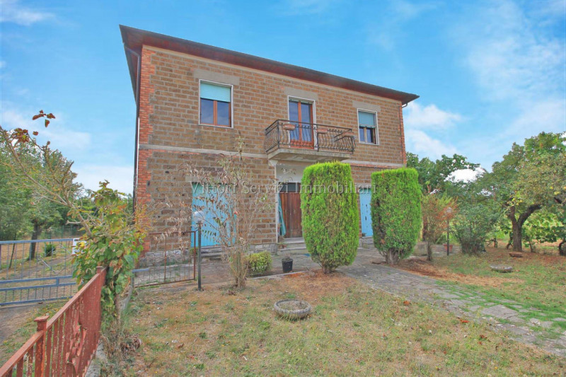 Immagine 1 di Casa indipendente in vendita  in santarello a Sinalunga