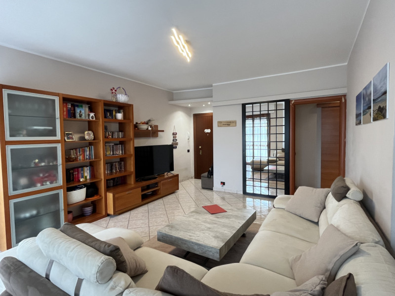 Immagine 5 di Appartamento in vendita  in Via Vittorio Emanuele II a Buccinasco