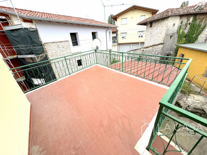 Immagine 10 di Appartamento in vendita  a Cordenons