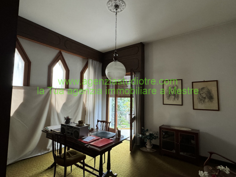 Immagine 3 di Casa indipendente in vendita  in Viale Kennedy, a Scorzè