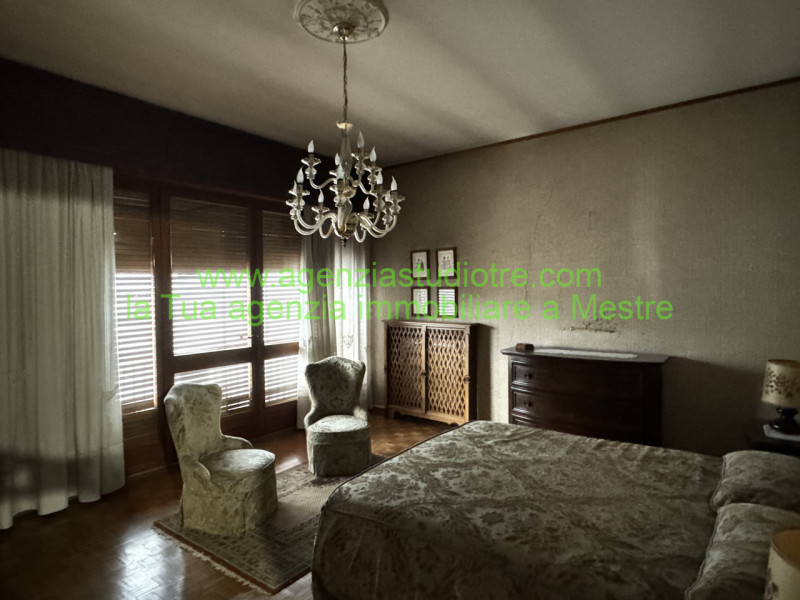 Immagine 15 di Casa indipendente in vendita  in Viale Kennedy, a Scorzè