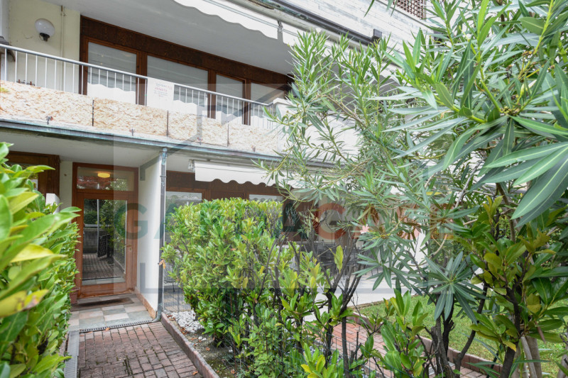 Immagine 4 di Appartamento in vendita  in Green Residence a Desenzano Del Garda