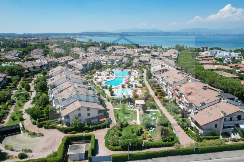 Immagine 25 di Appartamento in vendita  in Green Residence a Desenzano Del Garda