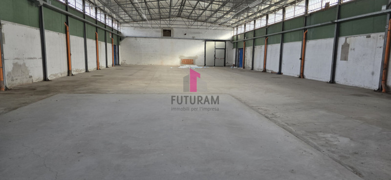 Immagine 3 di Capannone industriale in affitto  in via GIUSEPPE VERDI a Villaga
