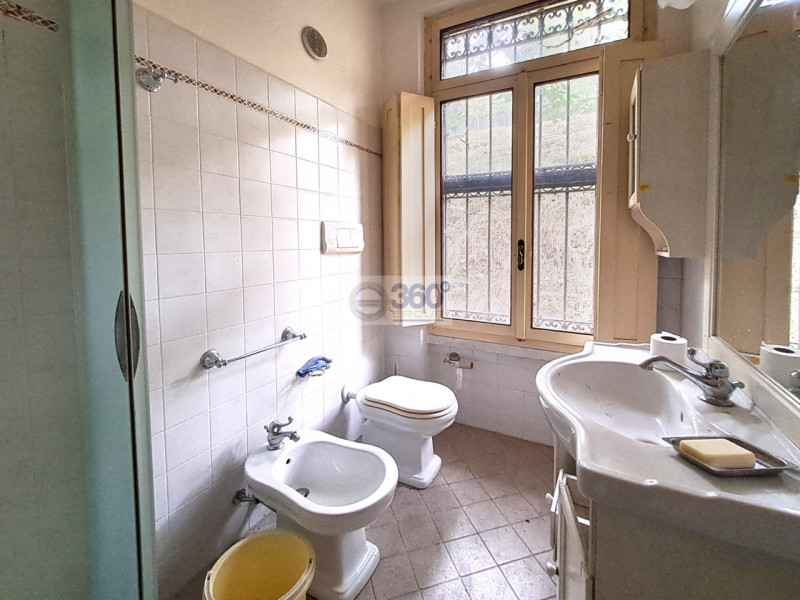 Immagine 17 di Villa in vendita  in Via XXV Aprile a Provaglio D'iseo