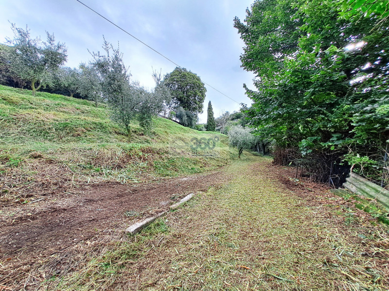 Immagine 25 di Villa in vendita  in Via XXV Aprile a Provaglio D'iseo
