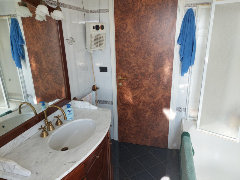 Immagine 9 di Casa indipendente in vendita  in Contrà Saccardo 1/B a Schio