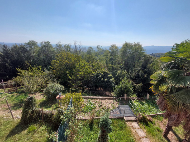 Immagine 10 di Casa indipendente in vendita  in Contrà Saccardo 1/B a Schio